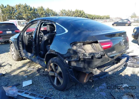 2017 Mercedes-Benz Glc 300 Coupe 4Matic z USA, uszkodzony, nr VIN WDC0J4KB0HF158747